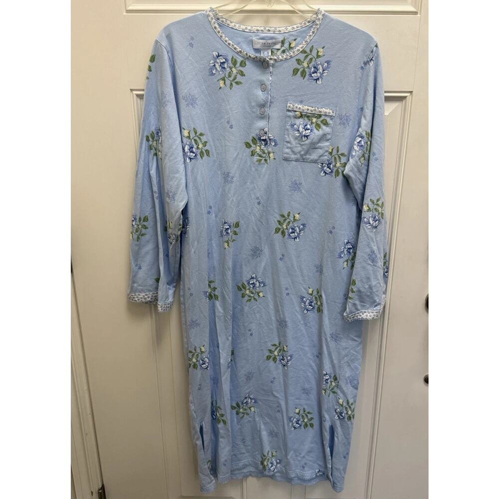 Erika Taylor Intimates women's Blue Cotton Floral print nightgown sleepwear M